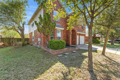 1111 Glendalough Dr — photo 3