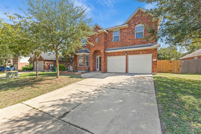 1111 Glendalough Dr — photo 2