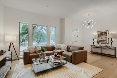 6512 E Hill Dr — photo 2