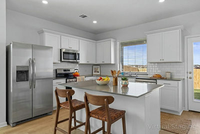 528 The Duke Dr — photo 3