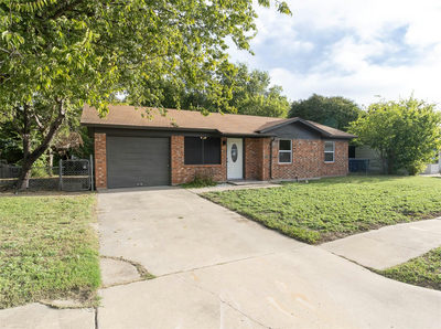 107 South Dr — photo 2