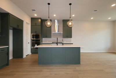 1220 Blue Moon Drive — photo 3