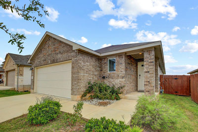 128 Outlaw Dr — photo 2