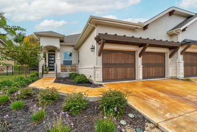 115 Beneteau Dr — photo 3