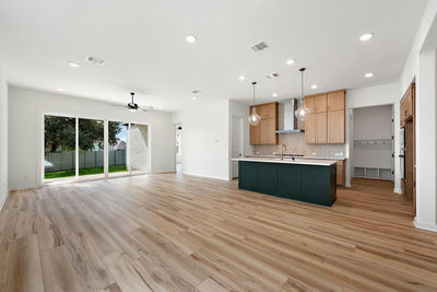 412 Leaning Rock Road — photo 4