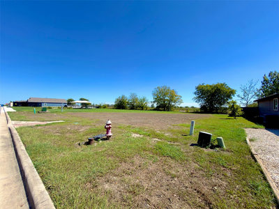 434 Thunderstorm Ave — photo 3