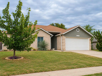 3903 Water Oak Dr — photo 2