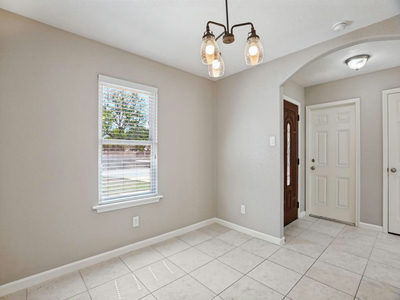 1004 Green Meadow Dr — photo 2
