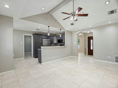 1004 Green Meadow Dr — photo 4