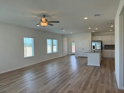 203 Gene Ray Ave — photo 5