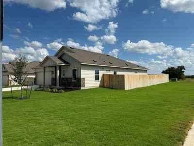 205 Gene Ray Ave — photo 4