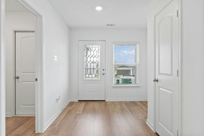 120 Morrison Dr — photo 2