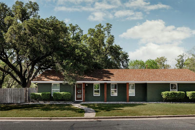 905 Berrywood Dr — photo 2