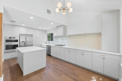 3609 Oak Creek Dr — photo 2