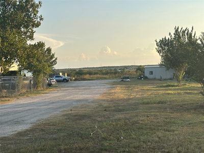 5915 Old Lockhart Hwy — photo 2