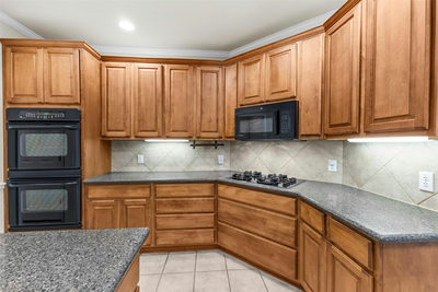 9900 Valderrama Dr — photo 4