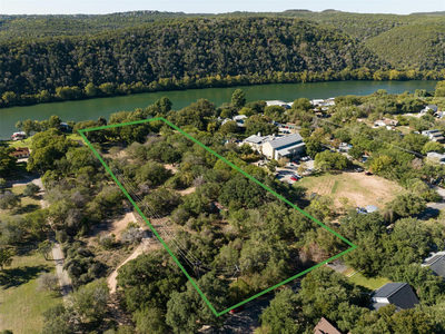 12601 & 12605 River Bnd — photo 2