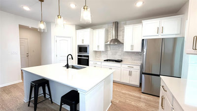 204 Travis Ln — photo 2