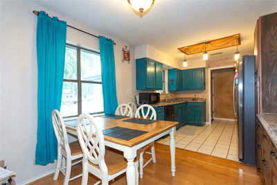1810 Hermitage Dr — photo 3