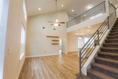432 E Arrowhead Vine St — photo 2