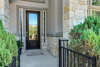 2112 Peoria Dr — photo 3