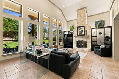 2 WATERFALL Dr — photo 4