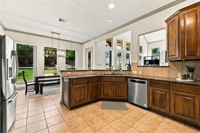 2 WATERFALL Dr — photo 5