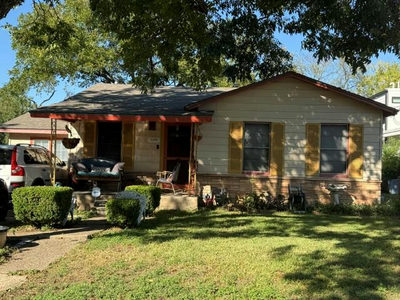 1106 Justin Ln — photo 2