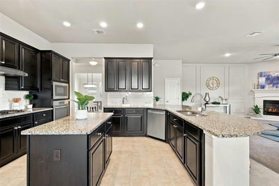 533 Founders Rdg — photo 2