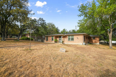 11908 North Oaks Dr — photo 3