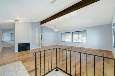 4402 Balcones Woods Dr — photo 4