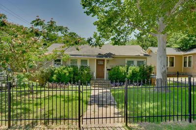 3717 Werner Ave — photo 2