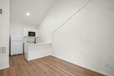 4205 Speedway Ave #201 — photo 2