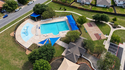 18536 Blue Pond Dr — photo 3