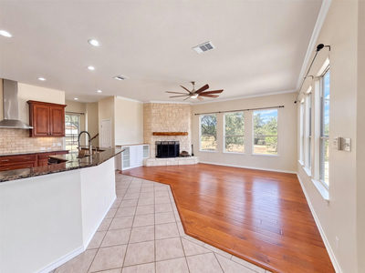 302 Saddletree Ln — photo 3