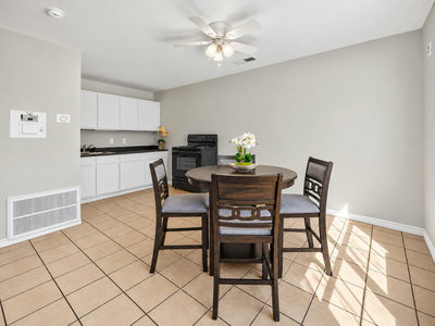 417 N Blanco St — photo 5