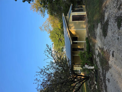311 Barton Meadow Dr — photo 3