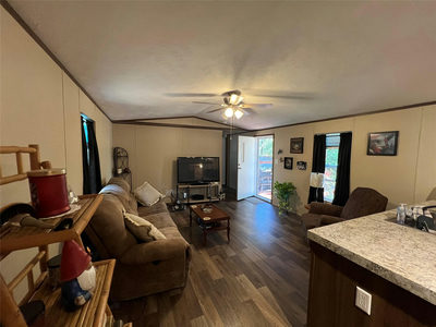 361 Laura Ln — photo 5