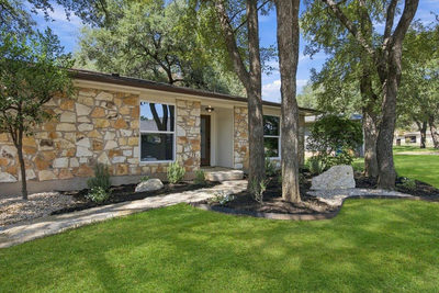 12006 Trianon Ln — photo 2