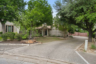 2812 Cascade Falls Dr — photo 3