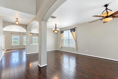 917 Abbeyglen Castle Dr — photo 4