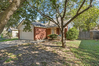321 Zebra Dr — photo 2
