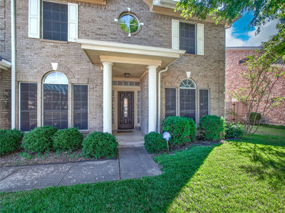 309 Steeplechase Dr — photo 2