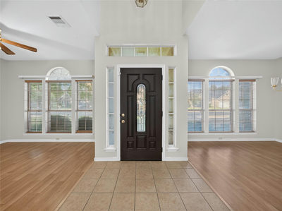 309 Steeplechase Dr — photo 3