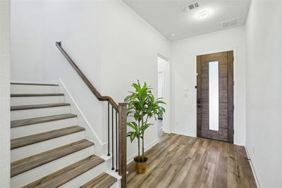 1549 Martin Wells St — photo 4