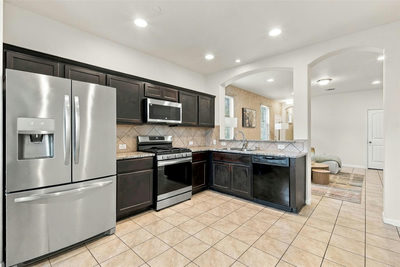 2880 Donnell Dr #304 — photo 5