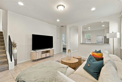 2880 Donnell Dr #304 — photo 3