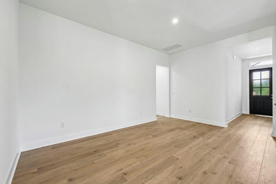 443 San Saba Dr — photo 4