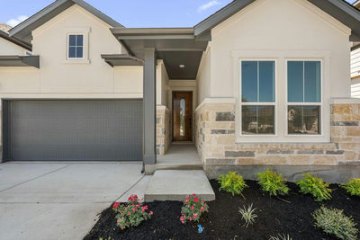 236 Manuel Place — photo 4
