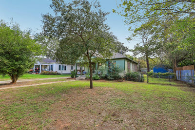 802 Short St — photo 3